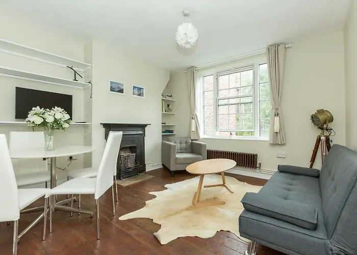 Convenient 2 Bedroom Apartment In Central London