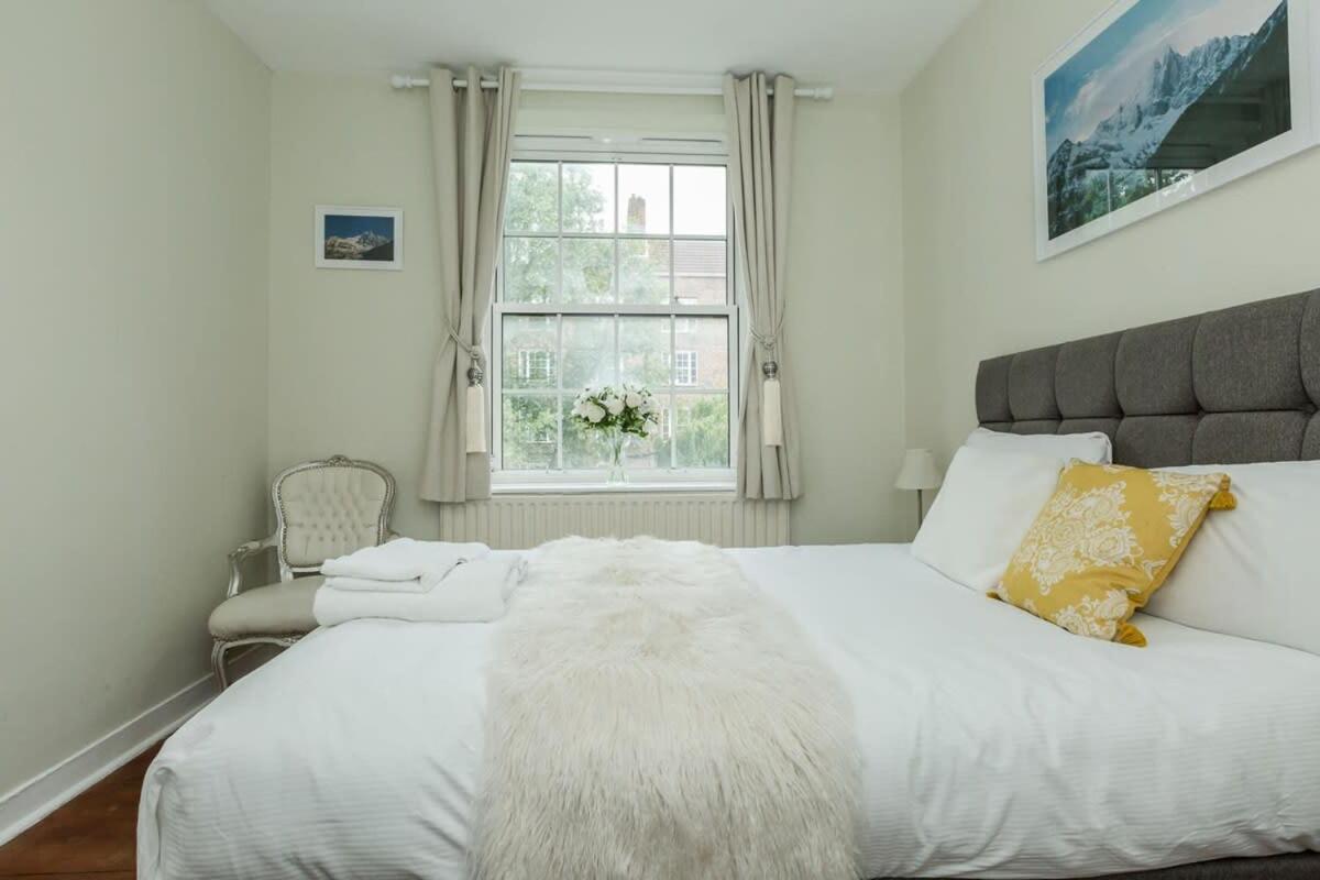 Convenient 2 Bedroom In Londres